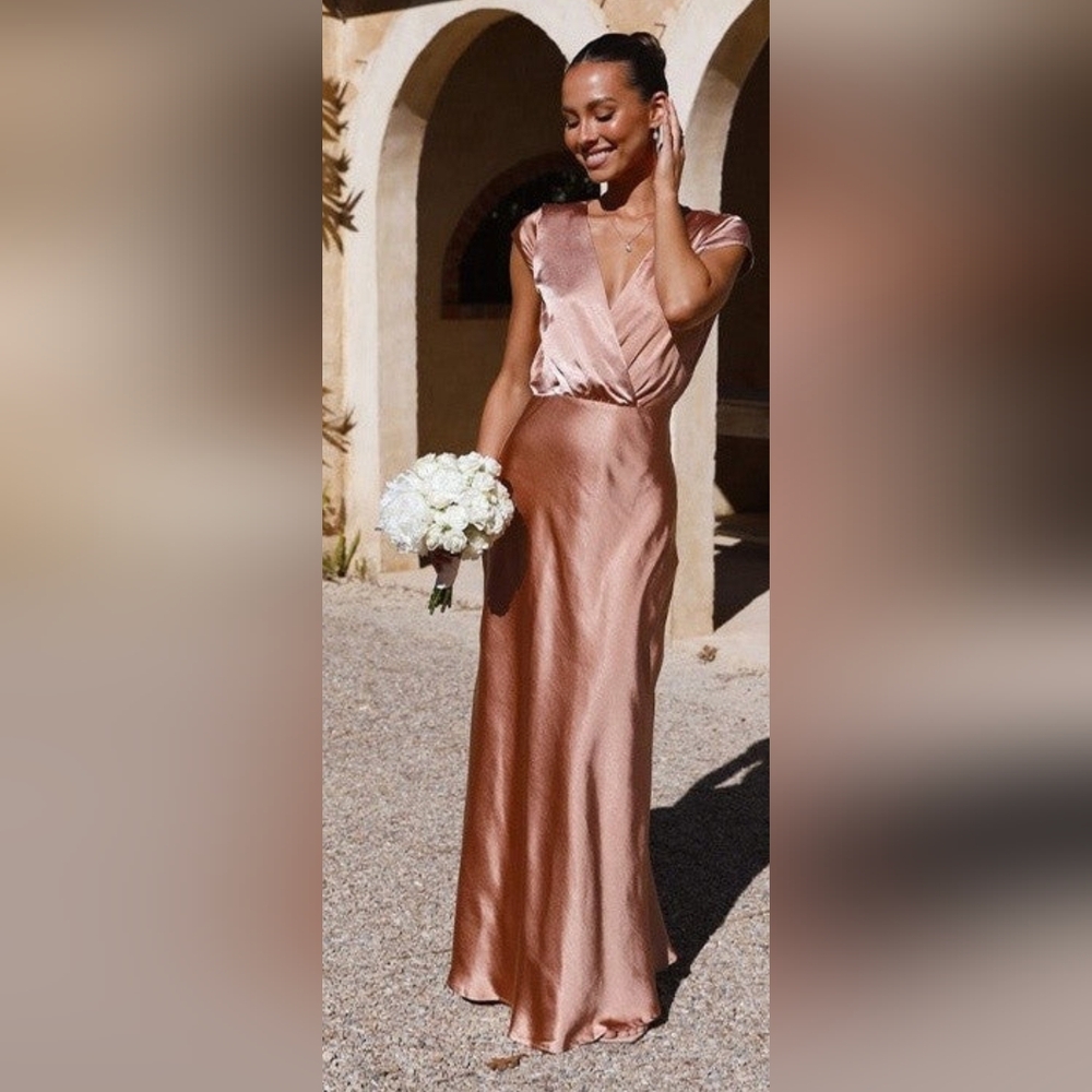 NWT V Neck Maxi Dress In Mauve